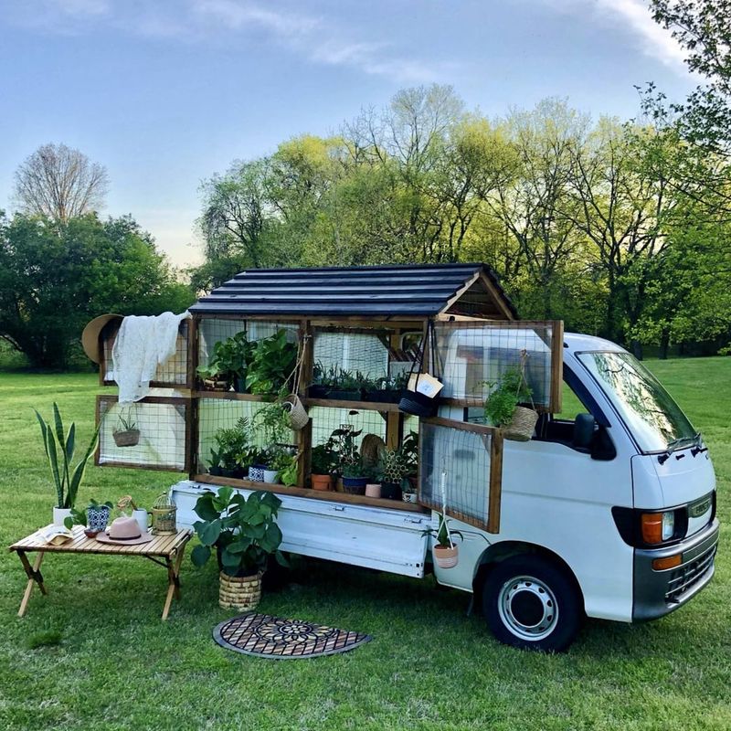 Greenhouse on Wheels